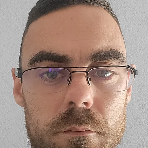 Télépilote romain L.